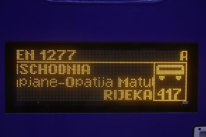 Pierwszy pociąg do Rijeki odjechał z Warszawy! Tłumy pasażerów. Wszystkie miejsca zajęte