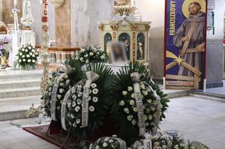 Pogrzeb zmarłej 14-latki z Andrychowa. Tragedia, która wstrząsnęła Polską