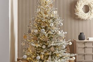 31 pomysłów: w jakim stylu ubrać choinkę?