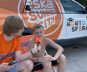 Wakacyjny patrol Eska Summer City na olsztyńskiej Plaży Miejskiej