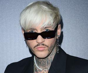 Stifler poddał się operacji plastycznej! Pokazał twarz tuż po zabiegu