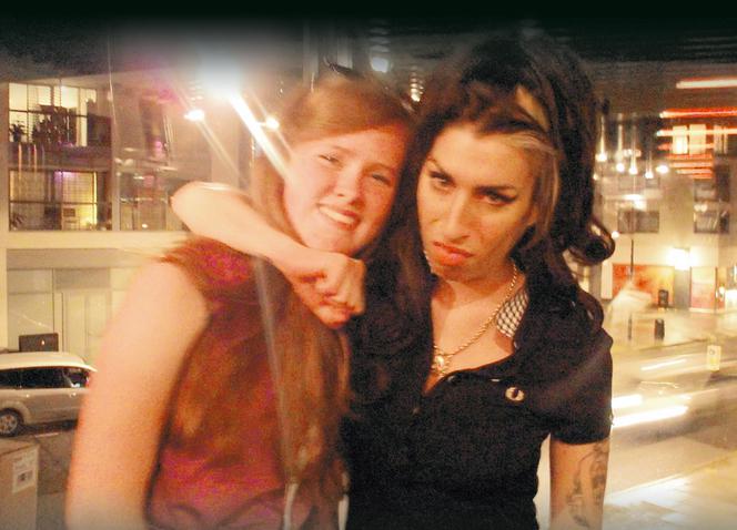 Amy Winehouse zapiła się na śmierć