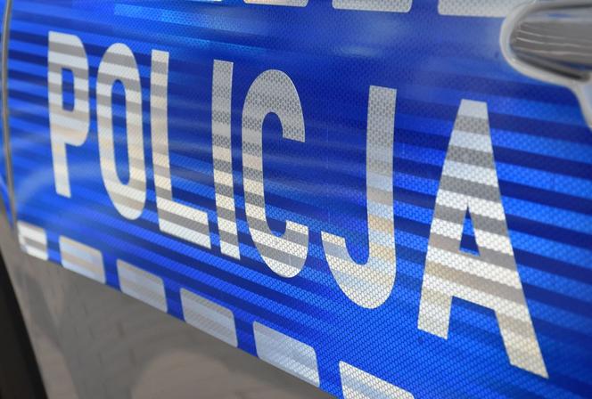 Nastolatkowie pobili 20-latka. 13 i 16-latek bili i kopali po głowie