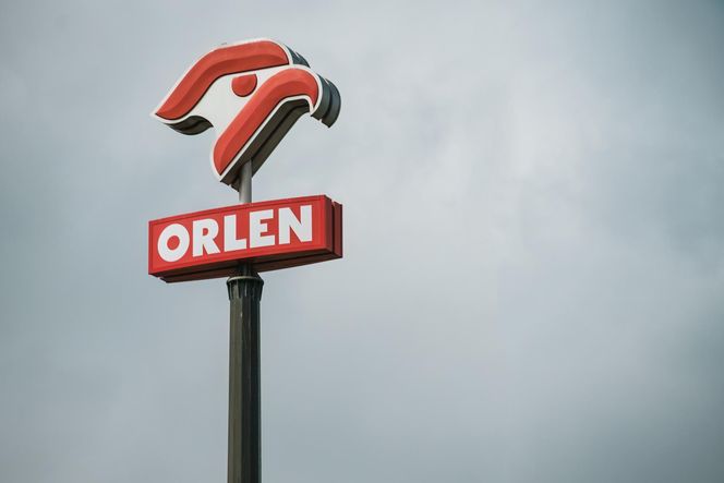 ORLEN instaluje największe w Europie morskie turbiny wiatrowe. Jest już pierwszy polski wiatrak na morzu