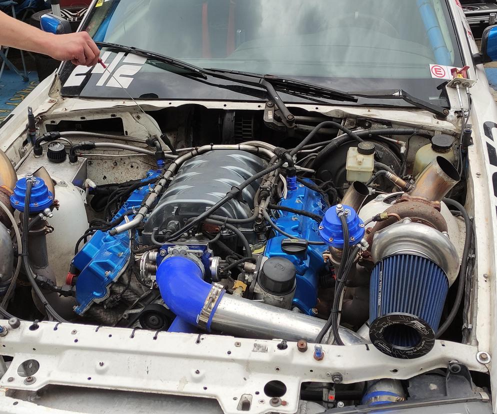 Auta startujące w Drift Open mają od 250 do 1000 KM
