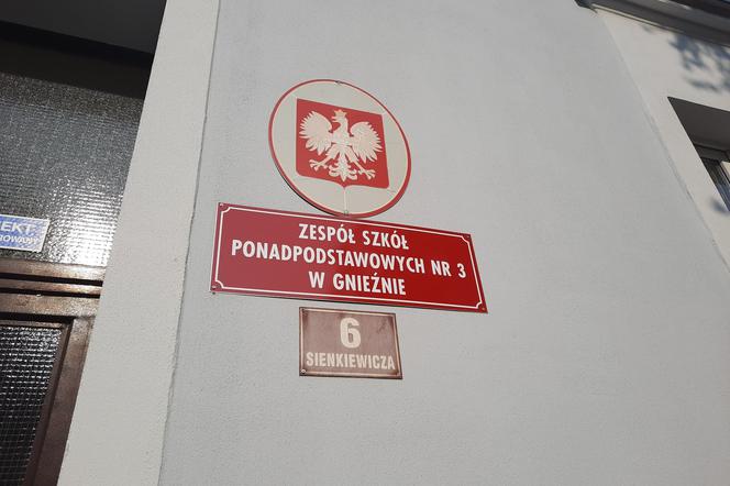 Nauczanie hybrydowe w powiecie 