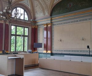 Chcesz zobaczyć symulacje rozpraw, zwiedzić pokój zatrzymań, przymierzyć togę? Weź udział w Nocy Otwartych Sądów
