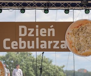 Dzień Cebularza 2025. Na pl. po Farze w Lublinie stanęło cebularzowe miasteczko
