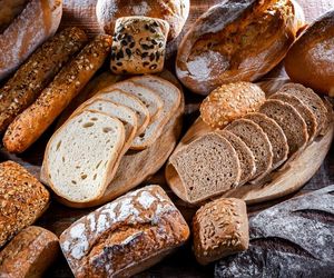 Jak mrozić i rozmrażać chleb? Proste triki na świeże i chrupkie pieczywo