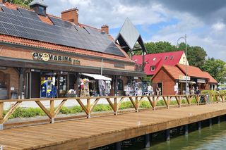 Ryn jeszcze piękniejszy. Pomosty przy nabrzeżu zostały odnowione