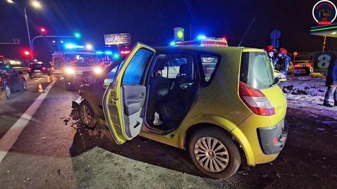 Kompletnie pijany Ukrainiec wjechał w 4 auta. Jakim cudem był w stanie kierować autem w takim stanie?!
