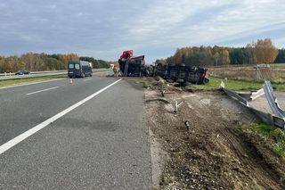 Groźne zdarzenie na A4 koło Tarnowa. Cysterna wylądowała w rowie