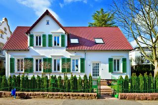 lekka sztukateria elewacyjna