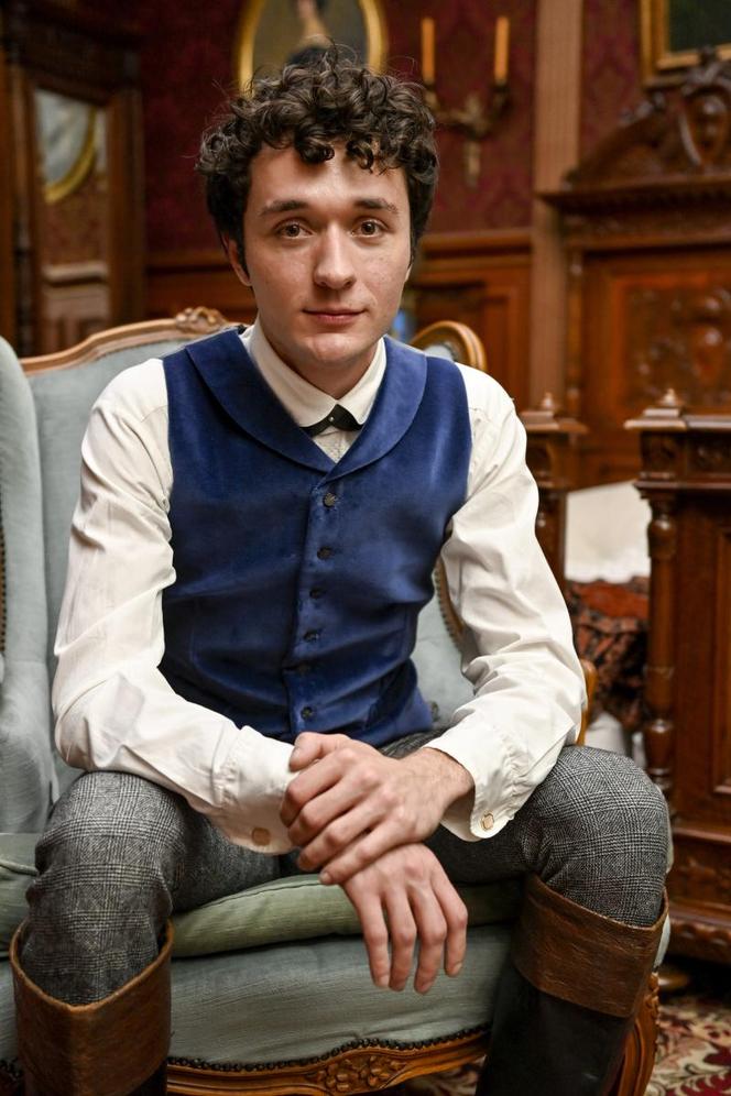 Karol Franek Nowiński w dwa tygodnie nauczył się jazdy konnej do roli w "Matyldzie"