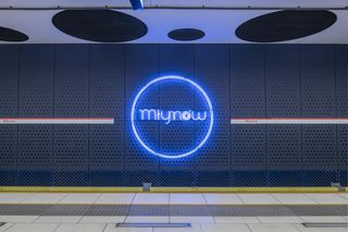 Elewacja Equitone | Stacja Metra Młynów