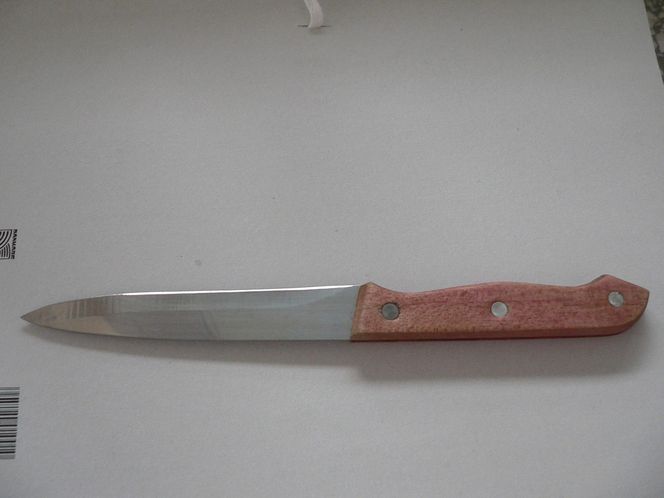 Zasztyletował sanitariusza, odpowie za usiłowanie zabójstwa drugiego medyka