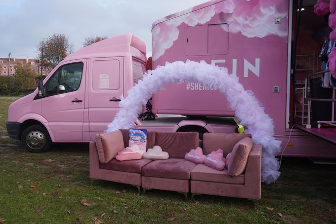 SHEIN Cloud Car