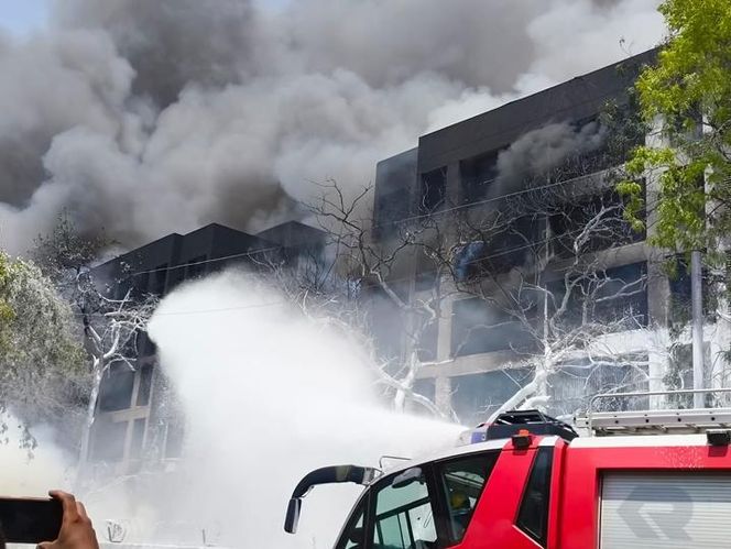 Samolot ze 133 osobami rozbił się w Indiach