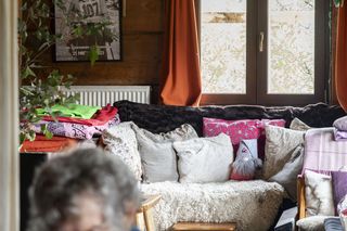 Bohaterka Powstania Warszawskiego zyska ciepły dom dzięki firmie WIŚNIOWSKI