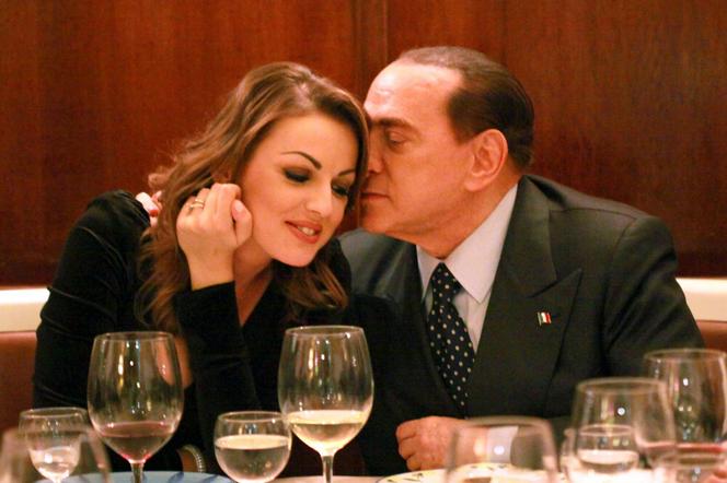 Silvio Berlusconi z kobietami