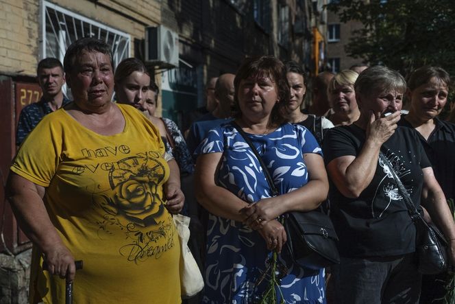 Rakiety Putina zabiły 2-latkę w ramionach mamy! Zdjęcia z pogrzebu ściskają za serce