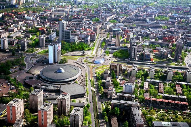 Katowice: Tak zmieniło się centrum miasta w 25 lat [WIDEO]