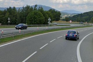 Zakręt na zakopiance DK7 w Chabówce