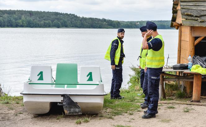 Dwóch mężczyzn utonęło w jeziorze Chomiąskim. Alkohol i narkotyki w tle