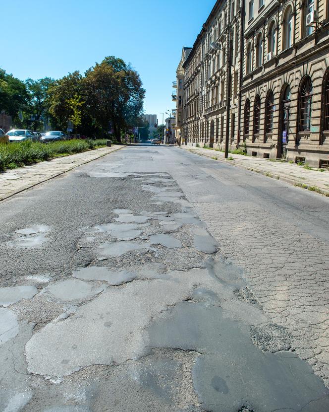 Rozpoczął się kolejny remont drogi w Śródmieściu. Sprawdź, gdzie spodziewać się utrudnień