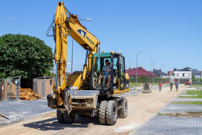 Utrudnienia spowodowane budową nawierzchni dwóch ulic w Łukowie potrwają kilka dni