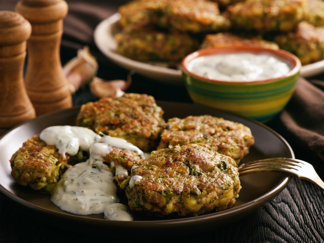 Kotlety mielone z indyka z brokułami i porem