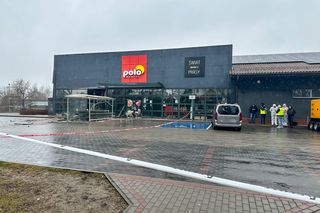 Huk, chaos i... pusta kasa! Złodzieje wysadzili bankomat i uciekli bez łupu!