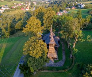 To dawna łemkowska wieś w Małopolsce. Kiedyś mieszkańcy musieli ją sprzedać 