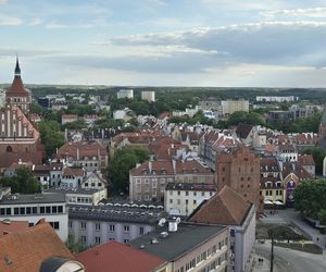 Olsztyn z lotu ptaka. Tak wygląda miasto z wieży ratuszowej