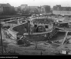 To największa archikatedra w Polsce. Była symbolem buntu wobec władz komunistycznych