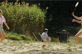 M jak miłość odc. 1780. Elka (Hanna Konarowska-Lewińska), Artur Nowakowski (Łukasz Garlicki), Paweł (Rafał Mroczek), Franka (Dominika Kachlik)