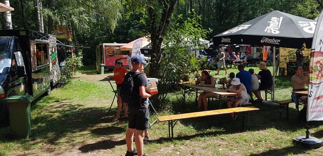 Trwa Festiwal Smaków Food Trucków w Olsztynie. Co dobrego można zjeść? [ZDJĘCIA]