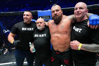 Mariusz Pudzianowski vs Eddie Hall