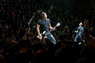 Robert Trujillo nie napisał zbyt wiele utworów dla Metalliki. Basista wyjaśnia dlaczego