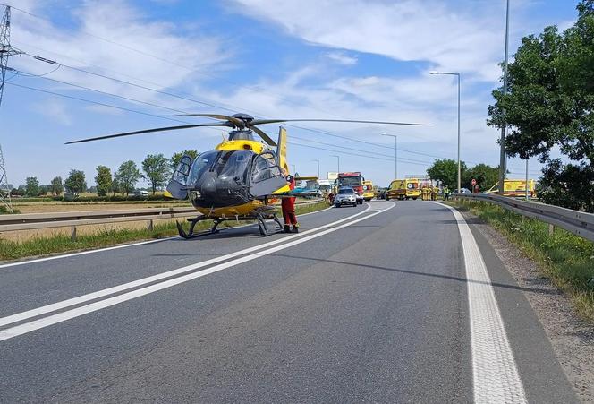 Cztery osoby ciężko ranne, wezwano dwa śmigłowce LPR