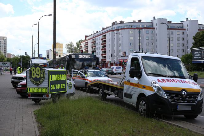 Wypadek autobusu linii 111 na Gocławiu