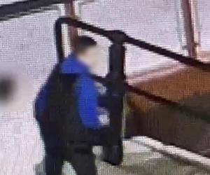 Eksplozja przemocy wśród nastolatków w Warszawie. Pistolety, noże, kastety i pięści. Tak wygląda codzienność niektórych młodych ludzi