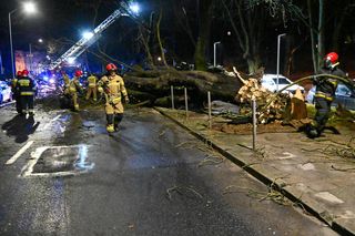 Wichury szaleją w Polsce. Horror w szkole, ogromne utrudnienia i setki interwencji strażaków