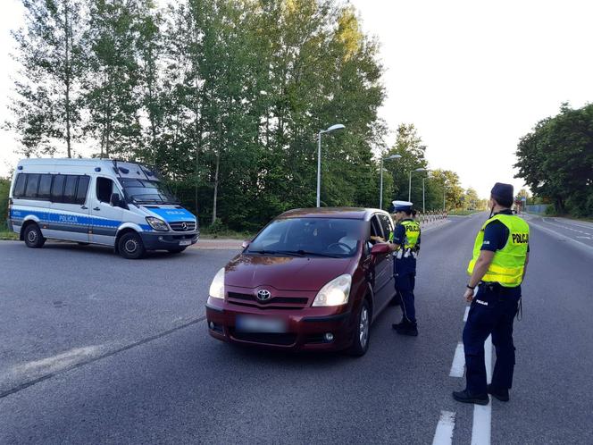 "Trzeźwy Poranek" w woj. podlaskim. Policjanci sprawdzali trzeźwość kierowców