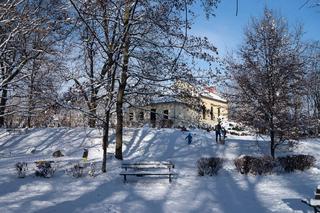 Park w Skawinie zachwyca zimą