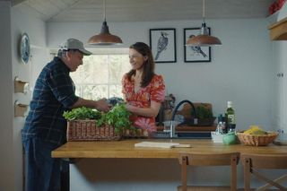 M jak miłość, odcinek 1822. Pan Romek (Ireneusz Dydliński), Martyna (Magdalena Turczeniewicz)