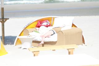 Piękna Agnieszka Dygant na plaży