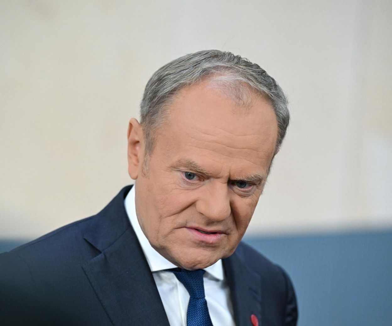 Donald Tusk o zniszczeniu torowiska. Mocne słowa! „Niewykluczone, iż to akt dywersji”