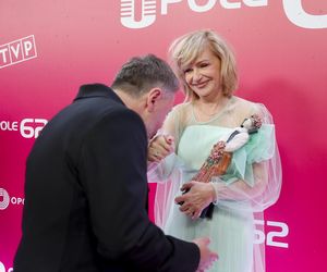 Katarzyna Żak ze łzami w oczach odbiera Nagrodę Publiczności w Opolu: „Nie zapomnę tego do końca życia”