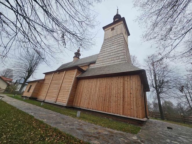 Zabytkowy kościół w Soninie